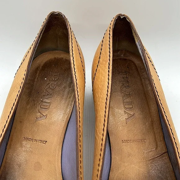 Prada Authenticated Vintage Tan Block Heel Loafer Shoes **Sz 39/US Size 9**🌸🌸 - Picture 3 of 13